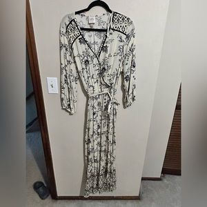 Knox Rose dress cream size L